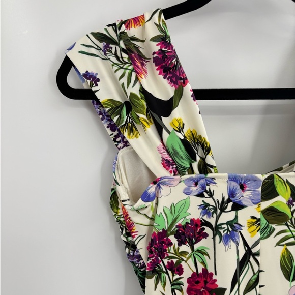 Magic suit miracle suit Natalie one piece modern romance floral bathing suit 8 - Picture 12 of 15